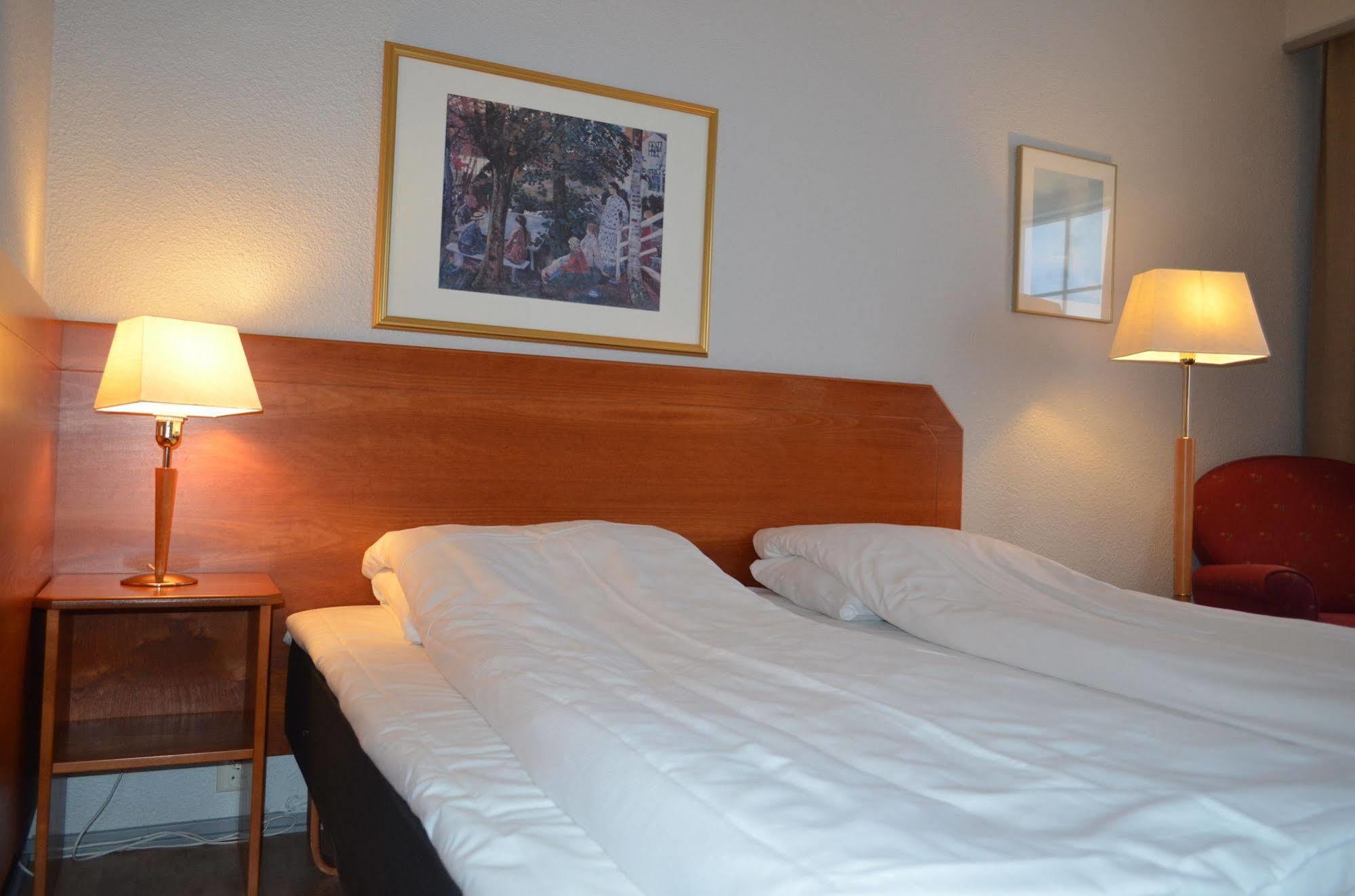 Bjerkvik Hotell Extérieur photo