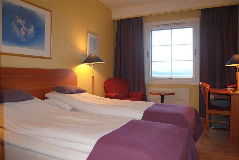 Bjerkvik Hotell Extérieur photo
